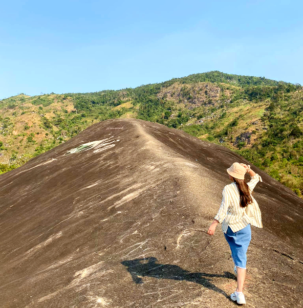 vé máy bay đi Buôn Ma Thuột