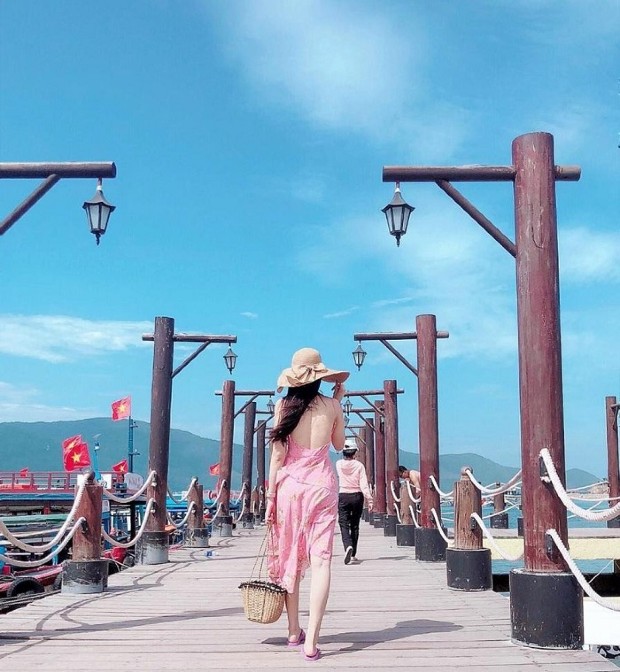 v&eacute; m&aacute;y bay đi Nha Trang th&aacute;ng 4 gi&aacute; rẻ