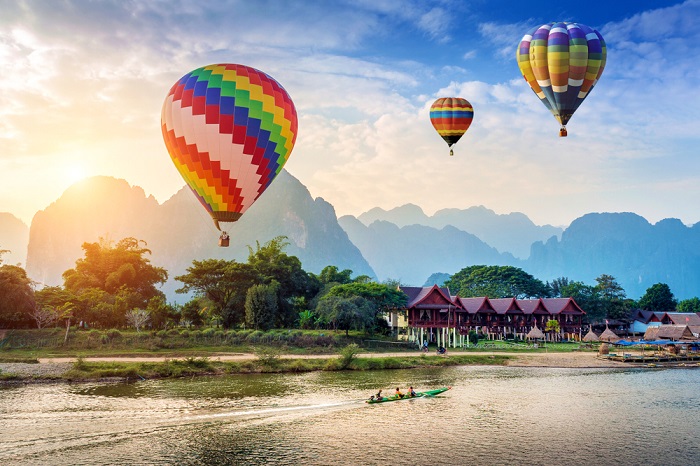 nh&acirc;̣p cảnh lào