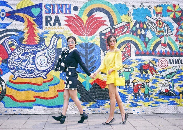 Check-in con đường gốm sứ Hà Nội 