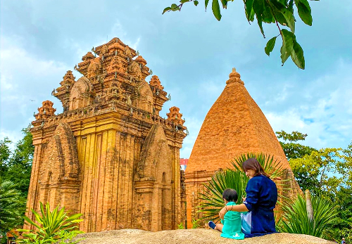 Tháp Bà Ponagar Nha Trang
