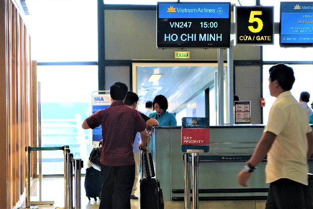 những c&acirc;u hỏi khi đi m&aacute;y bay