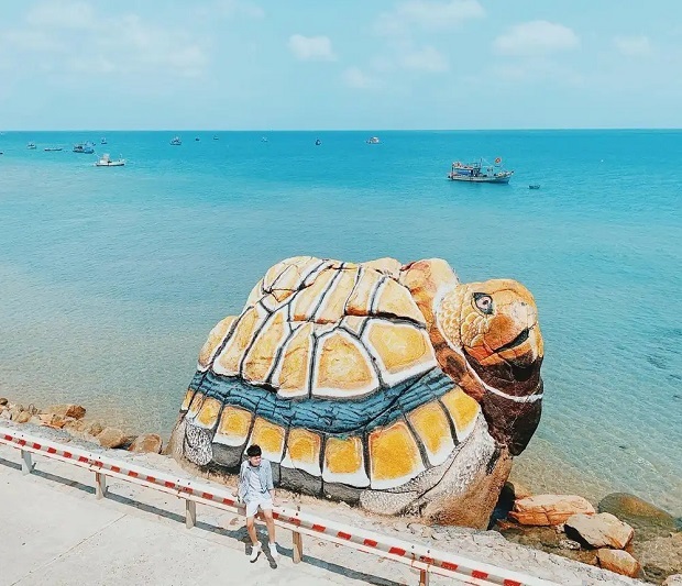 Hòn Sơn mang vẻ đẹp hoang sơ, quyến rũ, ấn tượng du lịch Hòn Sơn