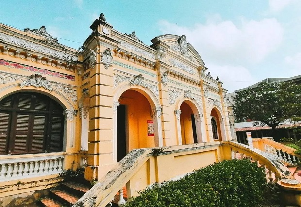 Bảo tàng Kiên Giang từng là nhà ở của địa chủ Trần Nhuệ vé máy bay đi Rạch Giá giá rẻ