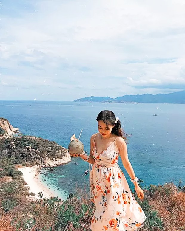 vé máy bay đi Nha Trang tháng 7