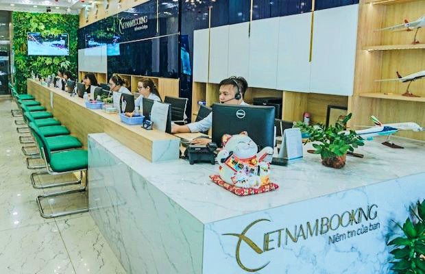 gi&aacute; v&eacute; m&aacute;y bay Vietjet Air H&agrave; Nội đi Pleiku 