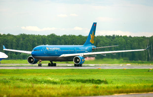 v&eacute; m&aacute;y bay quốc tế Vietnam Airlines