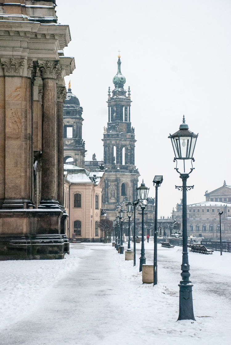 Vé máy bay giá rẻ đi Dresden
