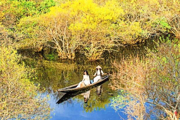 v&eacute;  m&aacute;y bay đi Huế th&aacute;ng 8 gi&aacute; rẻ