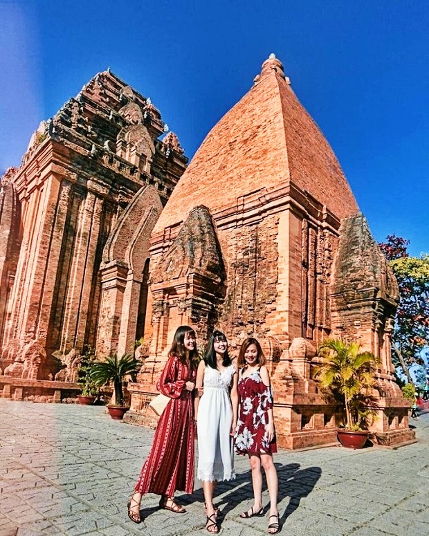 Vé máy bay đi Nha Trang tháng 9 giá rẻ