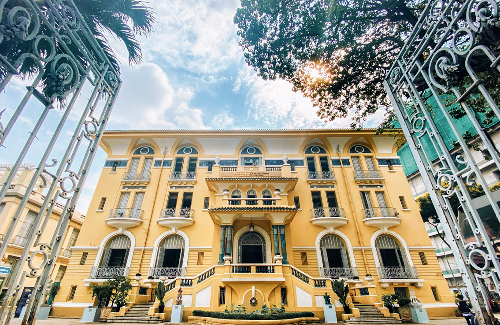 v&eacute; m&aacute;y bay đi Tp Hồ Ch&iacute; Minh