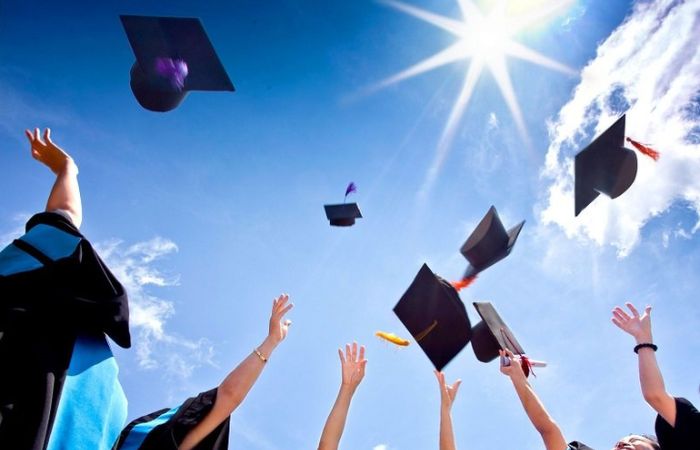 Điều kiện gia hạn visa Mỹ đối với du học sinh