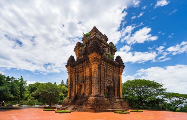 Tour Quy Nhơn Phú Yên 3 ngày 2 đêm | Chuyến vi vu đến với vùng biển xanh, cát trắng, nắng vàng