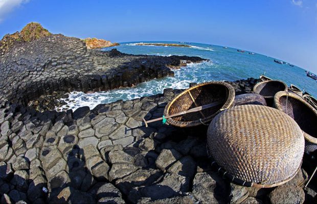 Tour Quy Nhơn Phú Yên 3 ngày 2 đêm | Chuyến vi vu đến với vùng biển xanh, cát trắng, nắng vàng