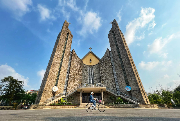 nhà thờ Phủ Cam Huế