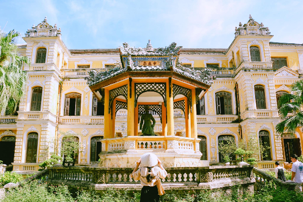 cung An định Huế