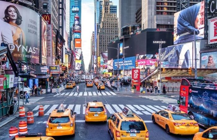  Ai trả tiền cho chuyến du lịch Mỹ của bạn