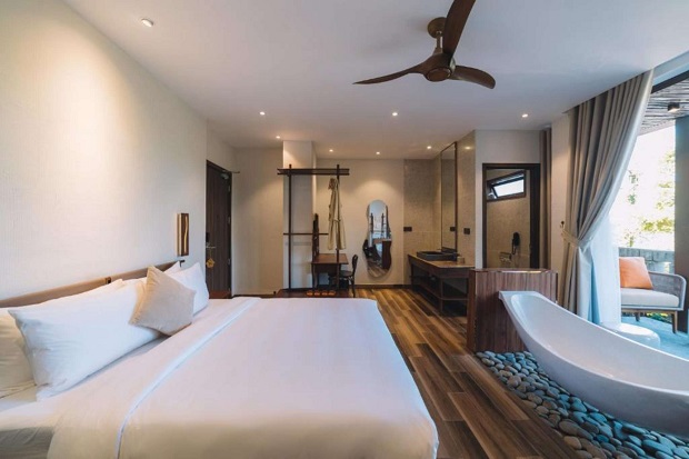 Kh&aacute;ch sạn Đ&agrave; Lạt gi&aacute; rẻ view đẹp c&oacute; hồ bơi