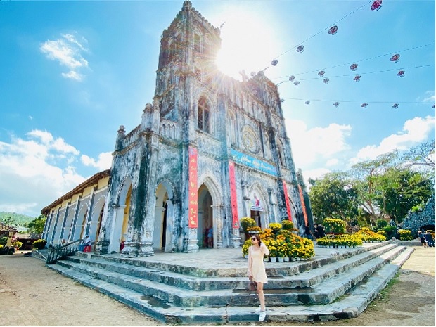 Phú Yên 2 ngày 1 đêm - Nhà Thờ Mằng Lăng