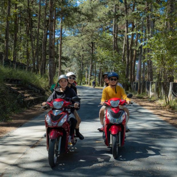 Tour du lịch T&acirc;y Nguy&ecirc;n Tết 2023 - di chuyển bằng xe