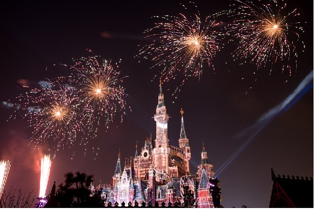 Du lịch Tết Nguyên Đán 2023 từ Hà Nội - Disneyland