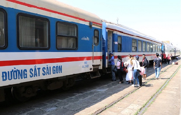 Tour Tết 2023 bằng tàu hỏa - Thủ tục lên tàu dễ dàng