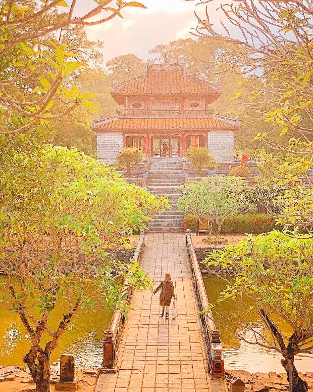 Vé máy bay đi Huế tháng 11 giá rẻ