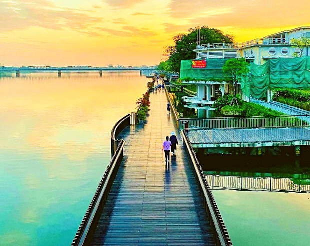 Vé máy bay đi Huế  tháng 11