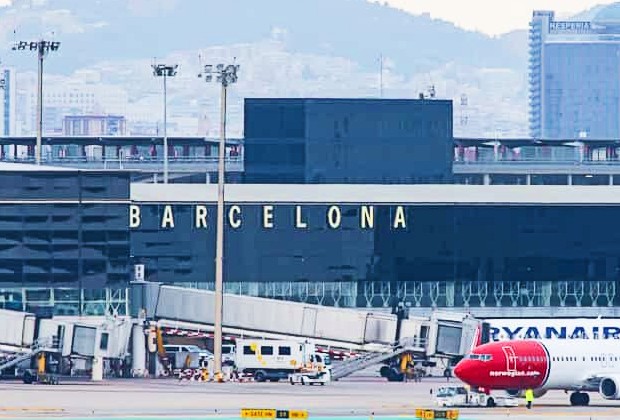 V&eacute; m&aacute;y bay từ T&acirc;y Ban Nha về Việt Nam