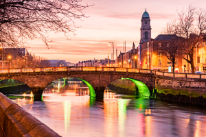 Vé máy bay từ Ireland về Việt Nam giá ưu đãi khứ hồi