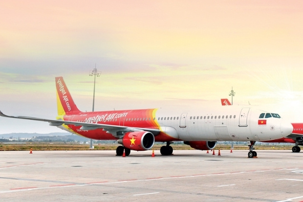   Thường xuy&ecirc;n bổ sung th&ecirc;m c&aacute;c chuyến bay tăng cường v&eacute; m&aacute;y bay Vietjet Air Huế đi S&agrave;i G&ograve;n