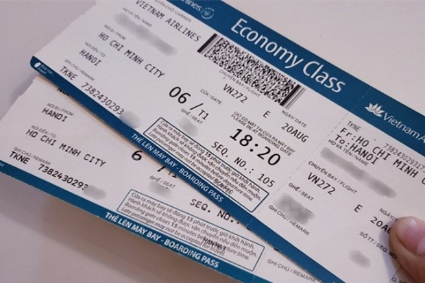 Tấm v&eacute; m&aacute;y bay Vietnam Airlines khứ hồi H&agrave; Nội S&agrave;i G&ograve;n gi&uacute;p bạn l&agrave;m chủ h&agrave;nh tr&igrave;nh Bắc&nbsp;- Nam