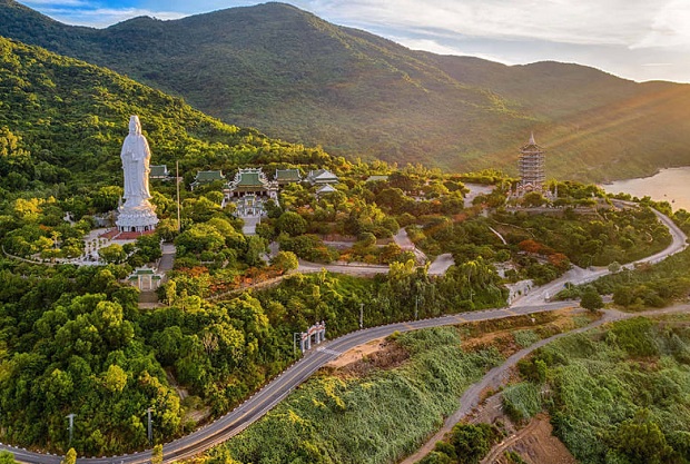 Đà Nẵng thiên đường du lịch - Chùa Linh ứng Bãi Bụt