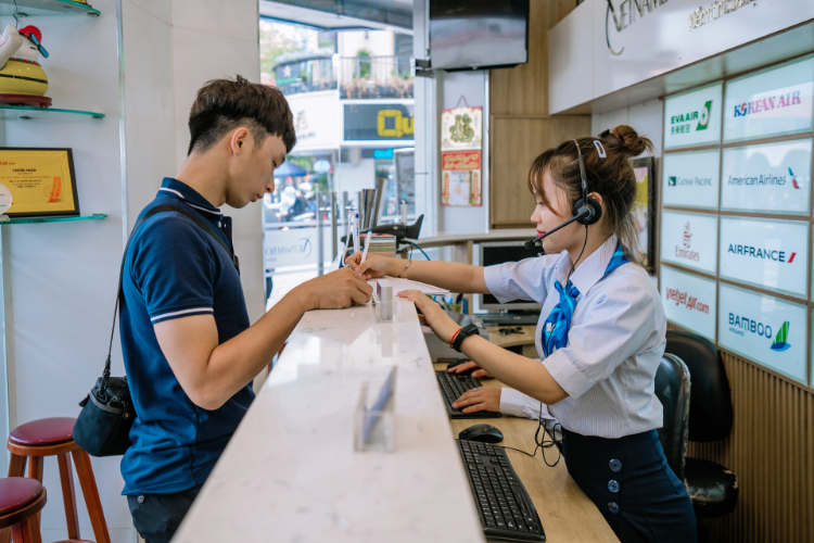 Hãy đến phòng vé Vietnam Booking để được hỗ trợ trọn gói dịch vụ đặt vé giá rẻ, uy tín từ hãng hàng không vé máy bay giá rẻ