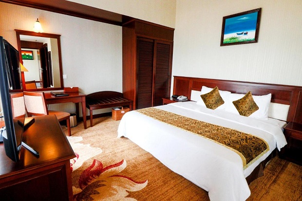 Kh&aacute;ch sạn Quy Nhơn view đẹp 4 sao