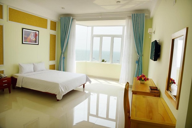 Kh&aacute;ch sạn Quy Nhơn view đẹp gi&aacute; rẻ