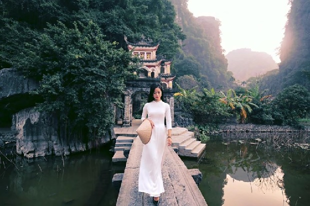 Tam Cốc Ninh Bình - chùa Bích Động