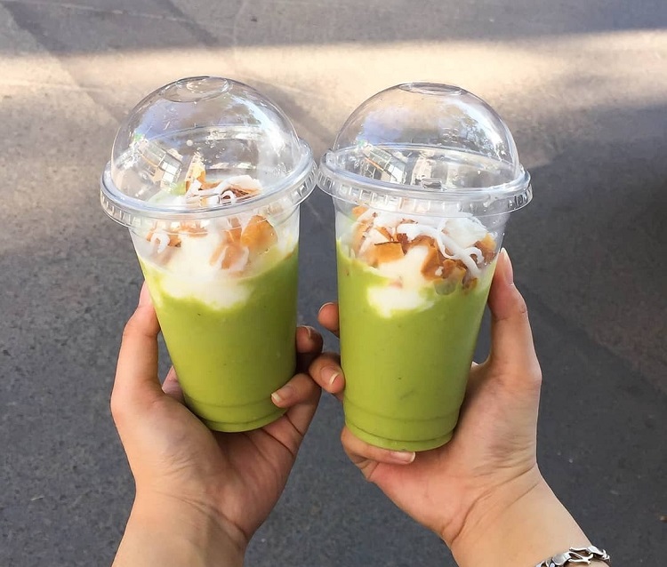 Thưởng thức kem bơ giữa tiết trời se lạnh, trải nghiệm không thể bỏ qua khi đến Đà Lạt kem bơ đà lạt