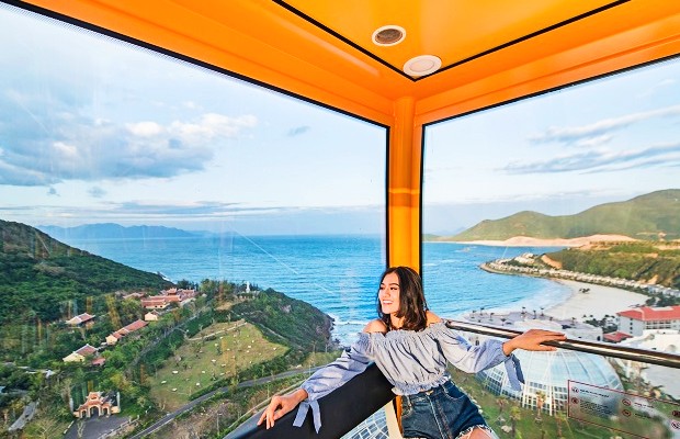 vé máy bay đi Nha Trang tháng 12