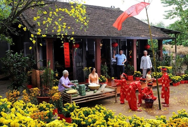 Vé máy bay ngày 5 Tết