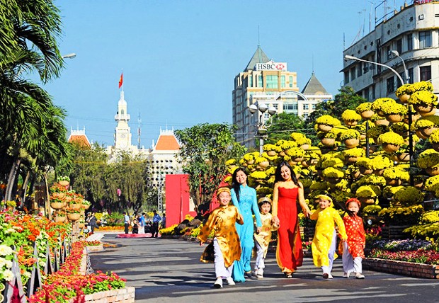 Vé máy bay ngày 5 Tết