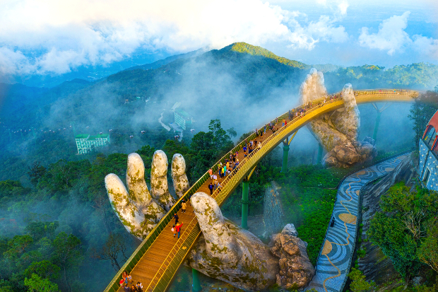 Cầu Vàng Bà Nà Hills