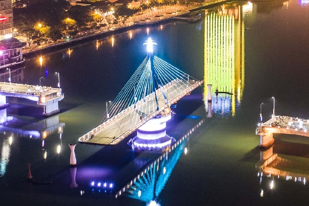 Tour Đà Nẵng 3 ngày 2 đêm - Cầu quay sông Hàn