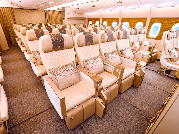 vé phổ thông đặc biệt Emirates Airlines