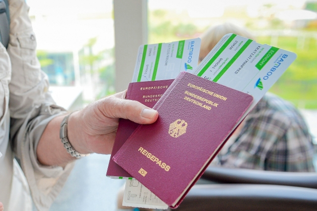 giấy tờ tùy thân đi máy bay