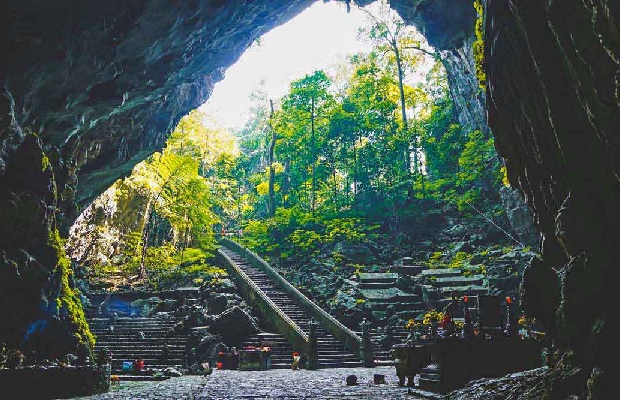 Lễ hội du lịch Chùa Hương 2023 có gì mới - Động Hương Tích