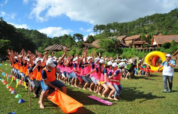 Nhà tổ chức team building - Làng Cù Lần