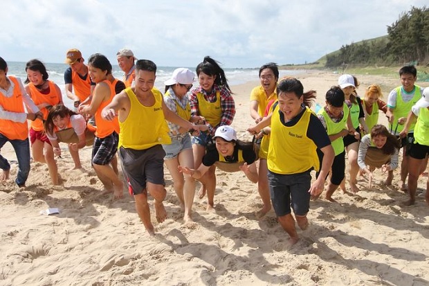 Nhà tổ chức team building - Hòn Rơm