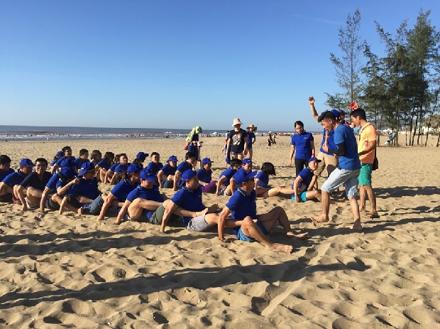 Team building biển - Long Hải