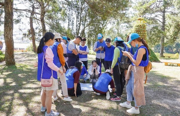 Trang phục đi team building - team building đồng bằng